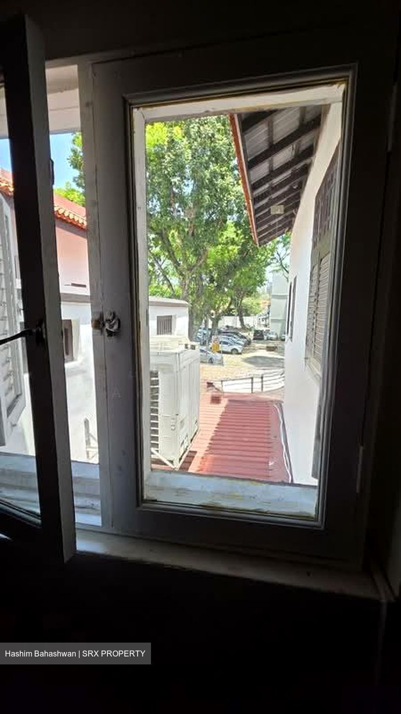 Pahang Street (D7), Office #551448001